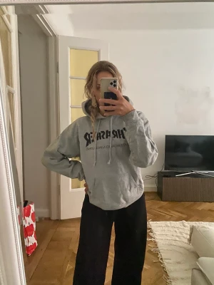 Thrasher hoodie - Bra skick! Storlek S. Jag bjuder på frakten:)