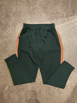 Byxa storlek L - Byxa storlek L