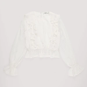 blus - jätte fin blus från nakd !! använd någon enstaka gång och är i fint skick🤍🤍