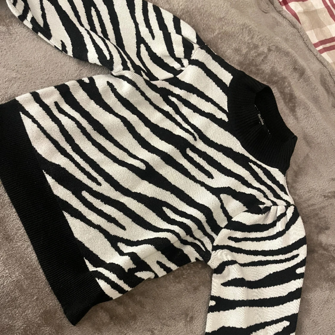 Stickad tröja  - 90