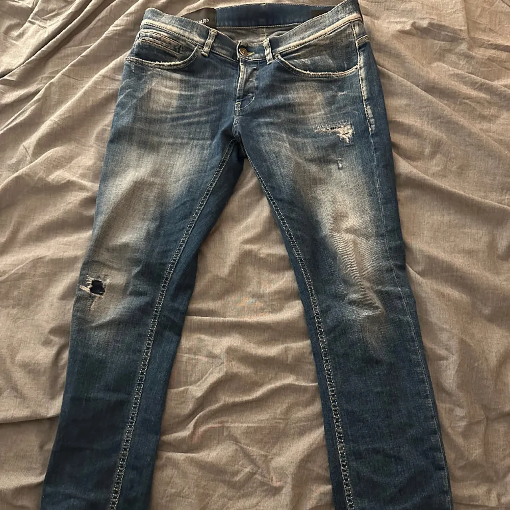 Köpta på United Fashion i gbg. Nypris:- 3299kr. Skick 10/10. Farkut & Housut.