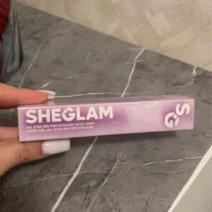 Franslim - Bästa limmet för lösfransar, oöppnad paket, sitter jätte bra🌸