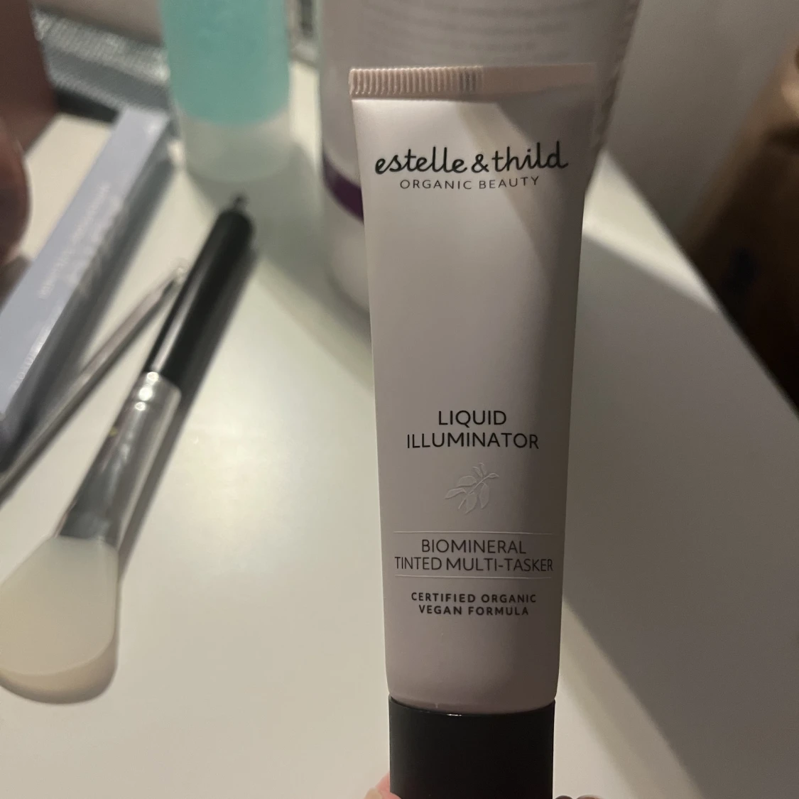 Liquid illuminator  - 90