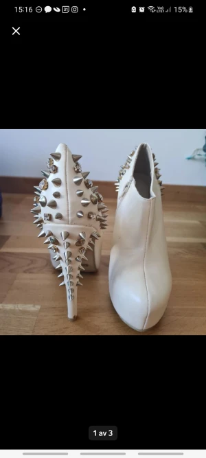 Klackskor  - Klackskor från nelly, knappt använda 