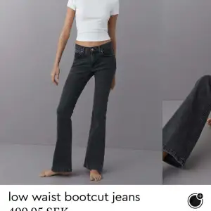 Low waist Boot cut jeans från Gina. Fint skick storlek 34. Nypris 499. Färgen visar sig bäst på bilden i mitten 🤩