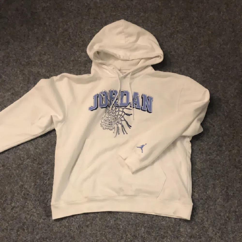 Skit snygg och bekväm exklusive Jordan hoodie, köpt från Nikes hemsida. HELT FELFRI💸. Hoodies.
