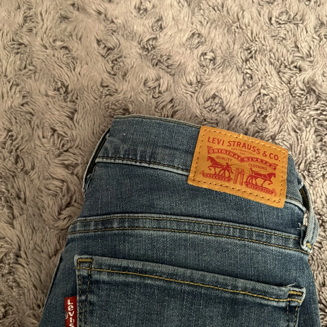 Levis jeans  - 90