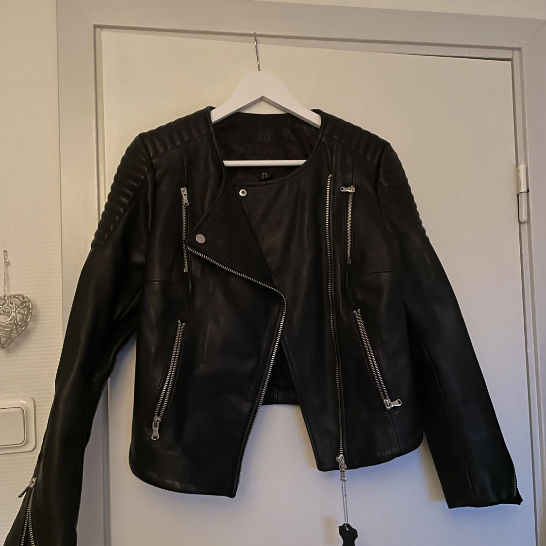 Skinnjacka till salu 