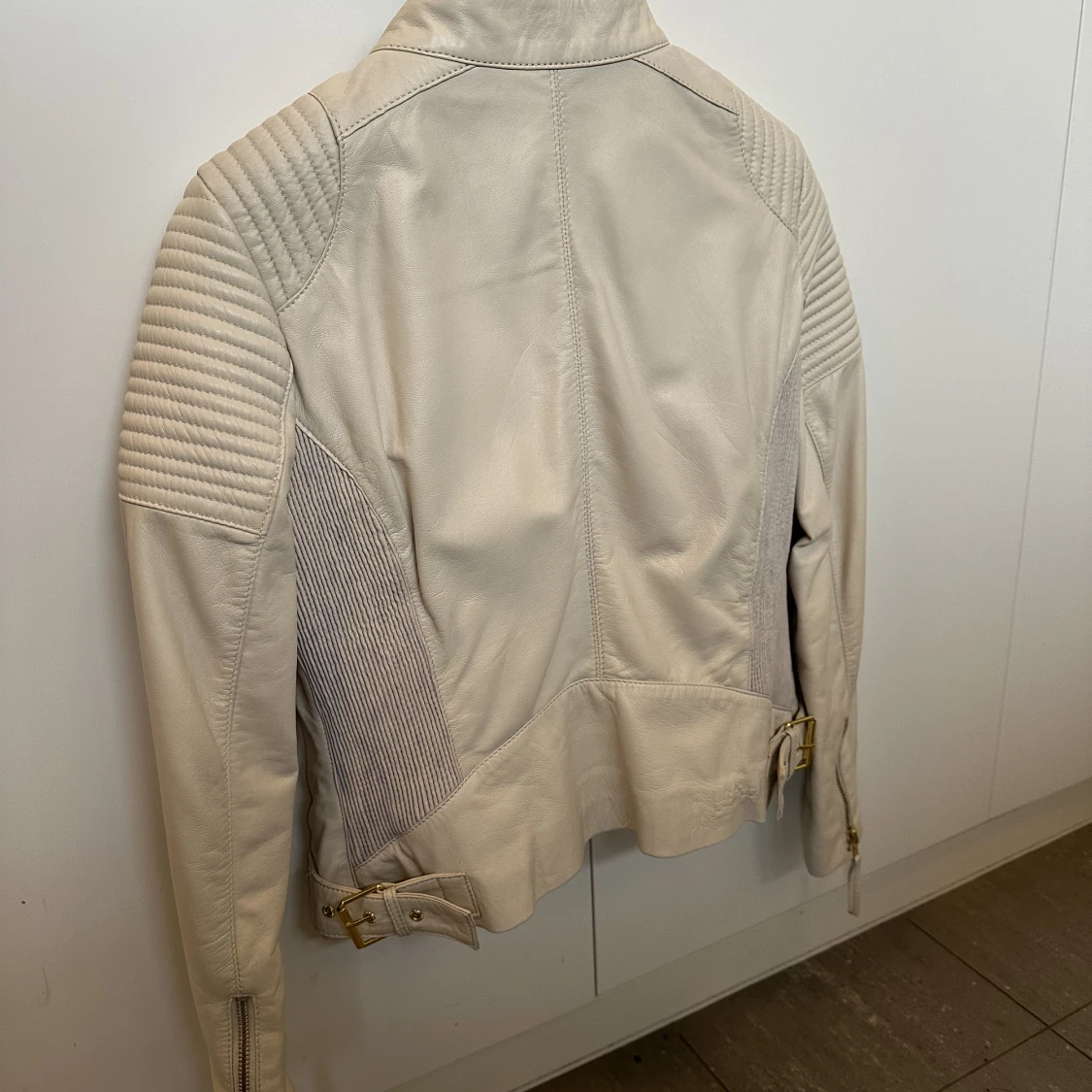 Oanvänd Primeboots Skinnjacka  - 90