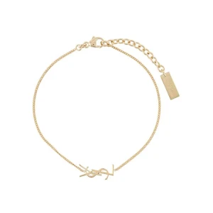 Ysl armband - Säljer mitt fina Opyum Charm Bracelete i färgen guld. Använt 2 gånger så nästan som nyskick. Hör av er om fler frågor eller bilder!🩷 Nypris: 3500kr