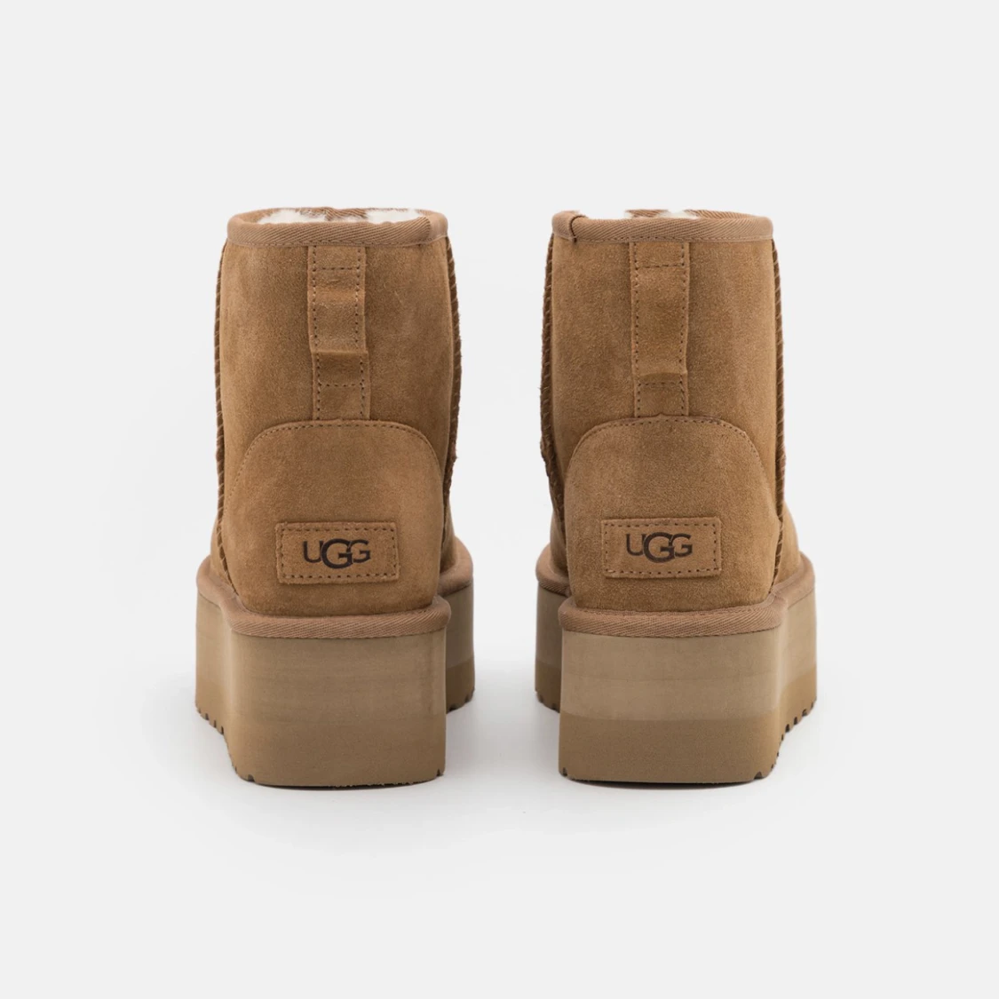 Uggs  - 91