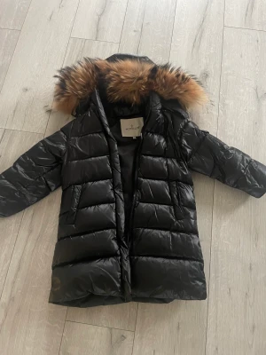 Moncler - Moncler puffer down winter jacket! With fur cap!