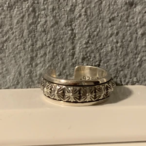 Chrome Hearts ring - Säljer denna chrome hearts ring då jag aldrig använder den.