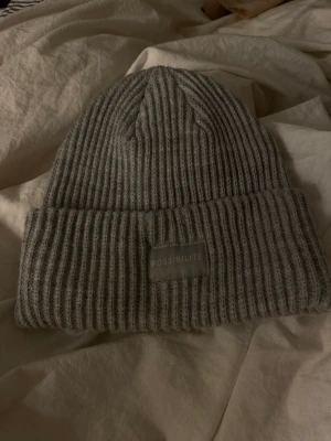 Mössa - Jätte mysig mössa från hm! Sparsamt använd!💗