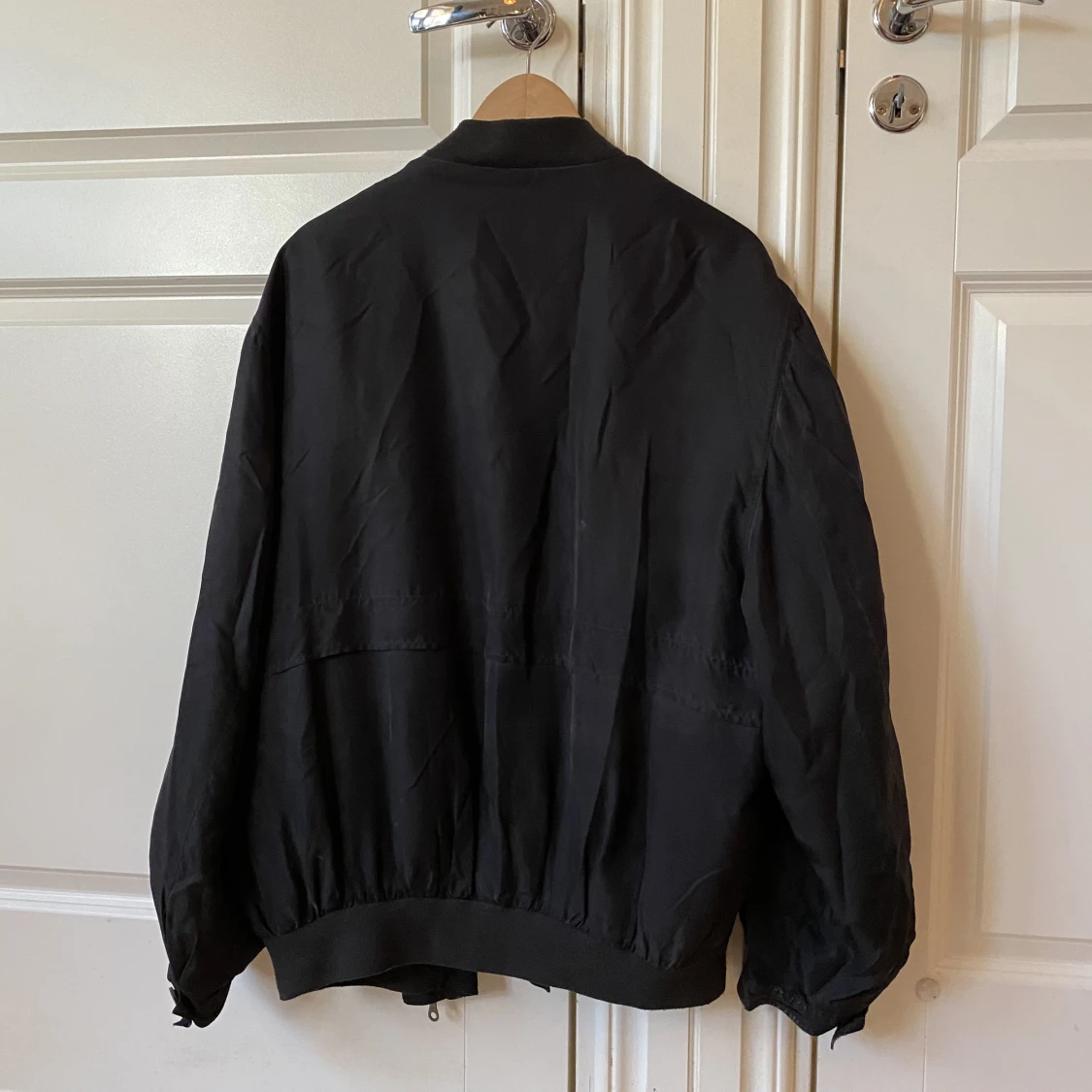 Svart bomberjacka  - 90
