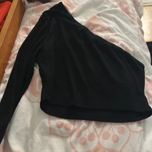 Enarmad tröja - Blev för liten 