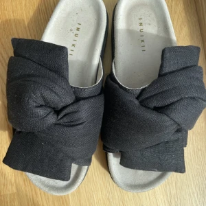 Inuikii sandaler - Använd 2 gånger. Super finna ! Storlek 36. Original