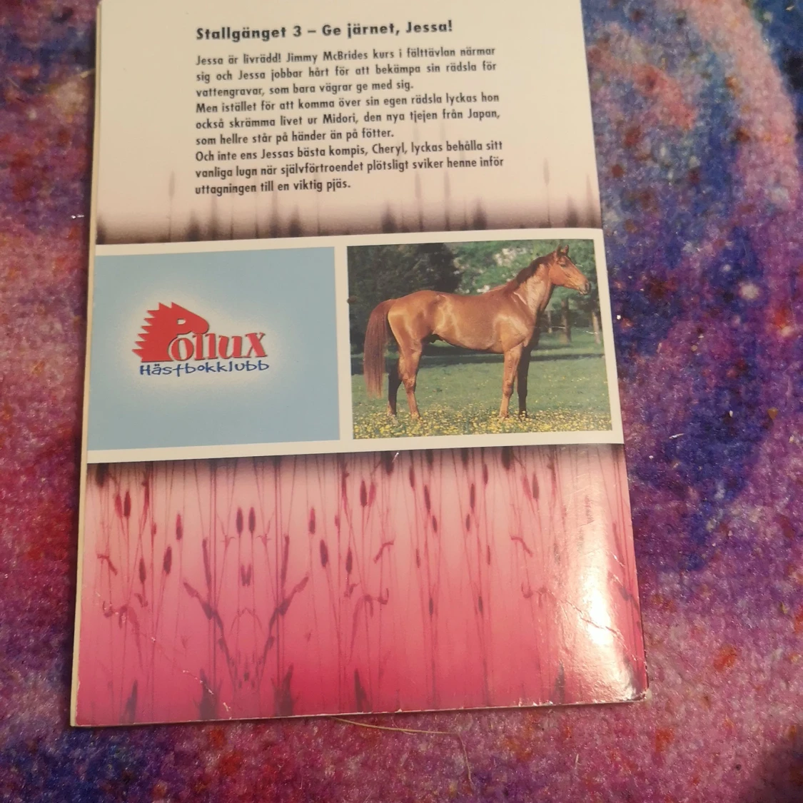 häst bok  - 90