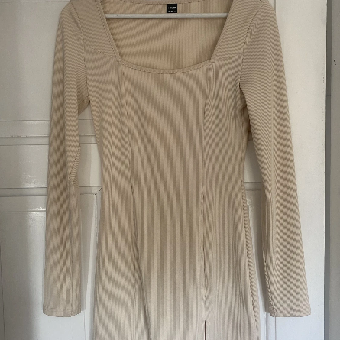 Beige klänning - 90