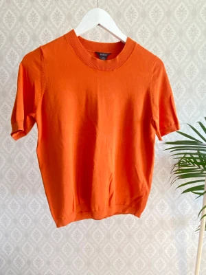 Topp - Hör av dig om du vill ha fler bilder eller frågor🦋🦋