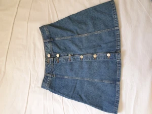 Jeans kjol  - Kort jeans kjol stl 36