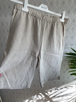Linneshorts - Hör av dig om du vill ha fler bilder eller frågor🦋