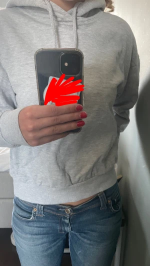 Hoodie  - Säljer denna grå hoodie från lager 157 i storleke XS