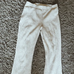 Byxor - För långa för mig, utsvängda