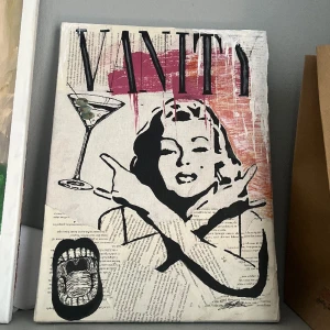 Tavla  - Säljer min feta tavla jag har målat. Måtten är 30x40 cm!!! 💕