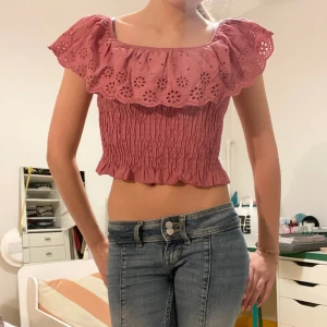 Sött topp - Super sött rosa off shoulder topp 