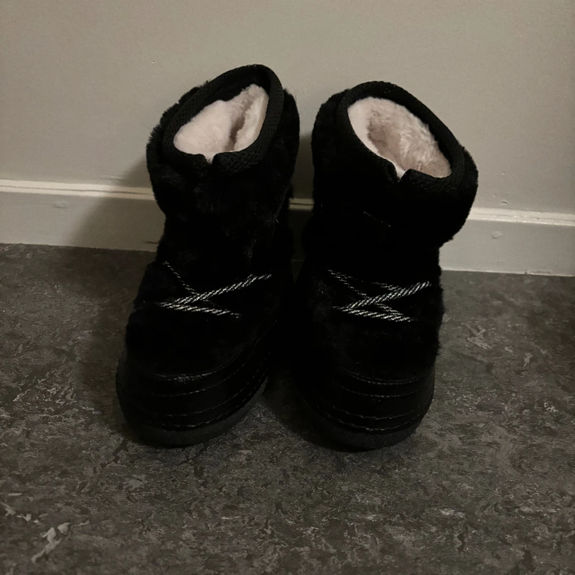 Guess fur boots - 91