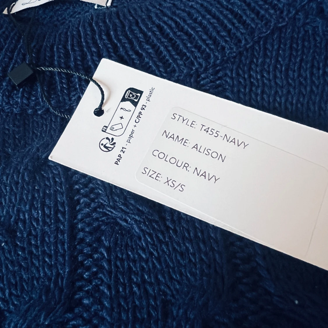 Stickad blå tröja - 91