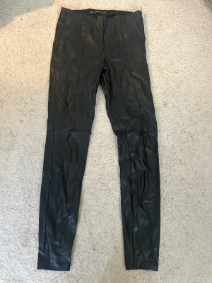 Zara byxor - Skinnbyxa från zara