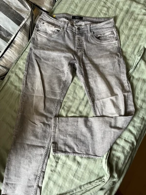 Smog jeans - Gråa sköna jeans från smog 