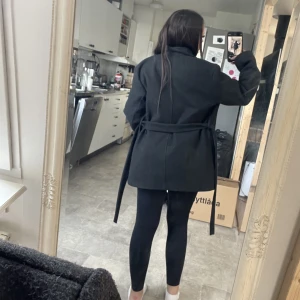 Kappa  - En svart men lite ” urtvättad” så lite grå..därav pris ananrs Inge fel på den