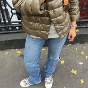 Jeans - Säljer de här Jeansen från Gina i strl 40, skriv för fler bilder