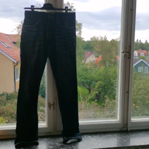 Jack and jones Jeans  - Ett på jätte fina jack and jones Jeans som tyvär inte kommer till användning lika mycket längre. PRISET ÄR EJ HUGGET I STEN