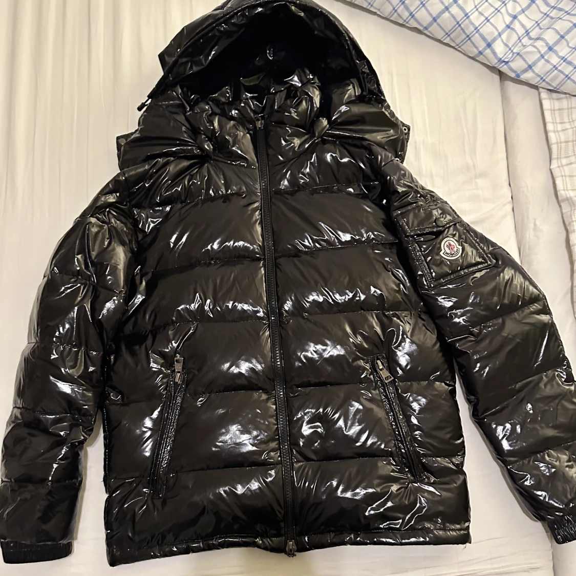 Moncler jacka maya  - 90