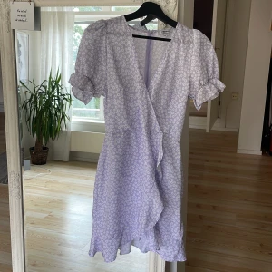 Chiquelle klänning - Fin sommrig klänning i XS