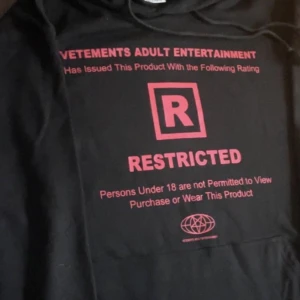 Vetements R Rated Hoodie - intressecheck