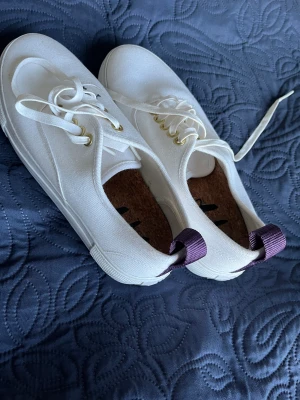 Eytys - Säljer mina nya Eytys för att dem tyvärr är lite små, då jag vanligtvis har 39. Endast använda 1 gång.  Storlek 38 Pris kan diskuteras🤍