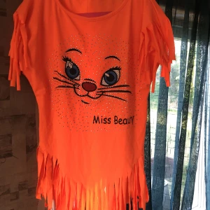 Strandtunika - Använd fåtal gånger förra sommaren.  Fint skick