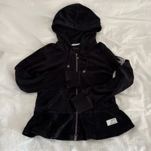 Odd Molly zip-up hoddie - Jättemysig, mjuk och skön hoodie från Odd Molly, storlek xs! Säljer matchande byxor till❤️
