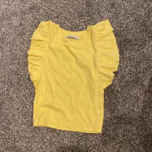 Trendig zara tröja 🥰 Nypris 112 💗 använd 1 gång ❤️
