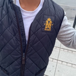 Du får med slampan på bilden - Bille 135 väst säljer endast för 7800kr  Du kan välja att betlala i rupes eller dollar