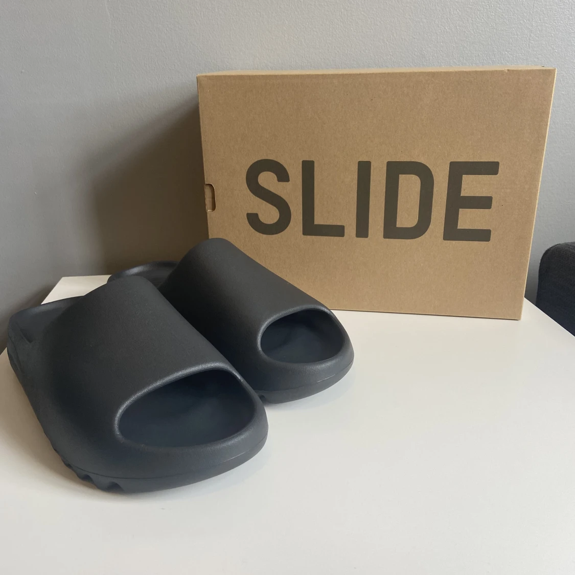 Yeezy slide onyx