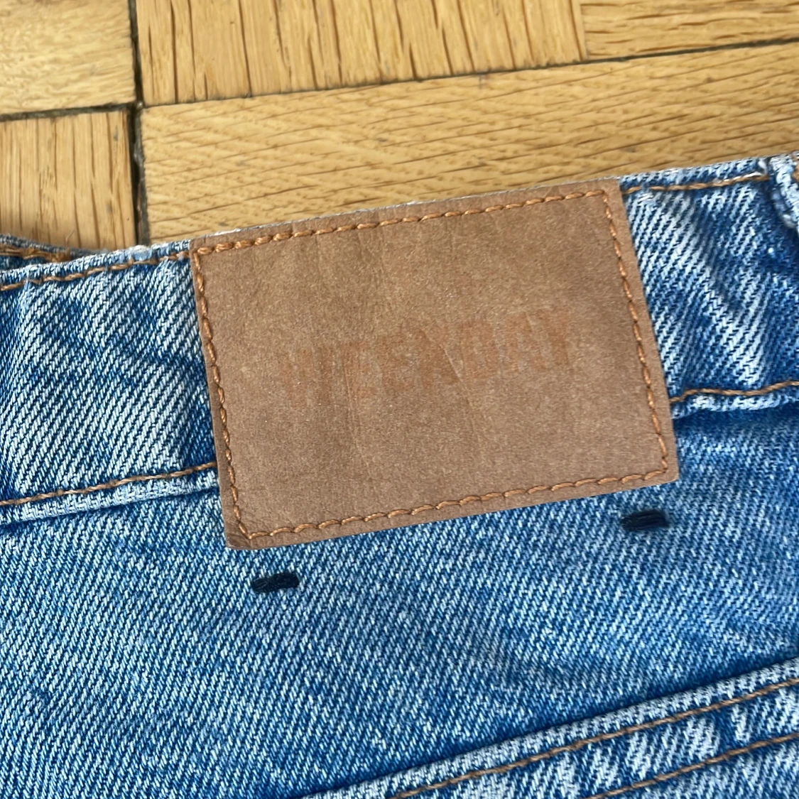 Blåa Weekday shorts, highwaist  - 91