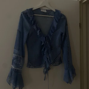 Blus  - Blus med jeansmönster, använd fåtal gånger