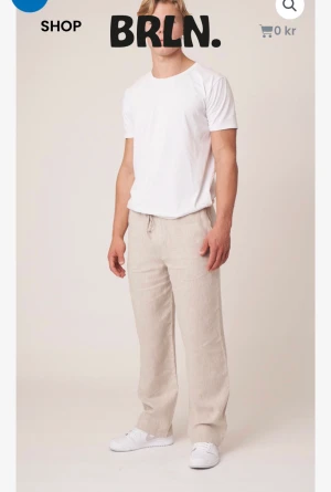 Linnebyxor L - Säljer ett par linnebyxor i storlek L från BRLN!