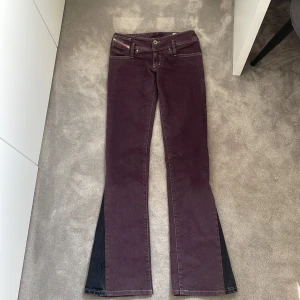 Diesel jeans - Jättesnygga lila jeans från diesel. 